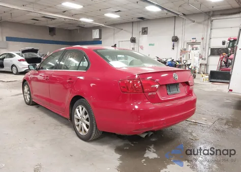 2013 Volkswagen Jetta from USA, damaged, VIN 3VWDT7AJ1DM369673